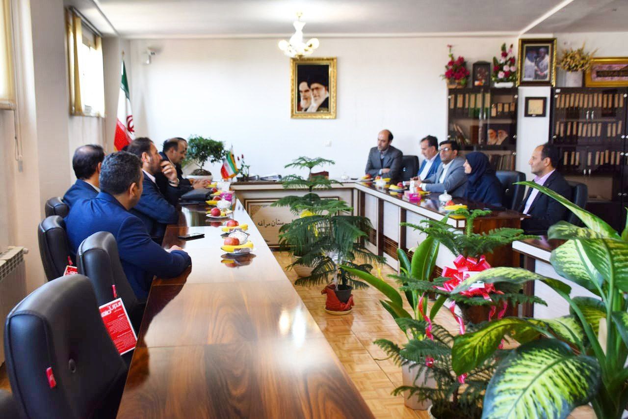 دیدار شهردار و اعضای شورای شهر با رئیس جدید اتاق اصناف