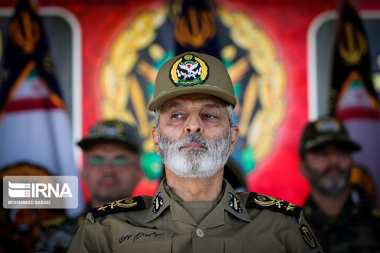 فرمانده کل ارتش: رژیم صهیونیستی در مقیاس یکی از عملیات‌های دوران دفاع مقدس است