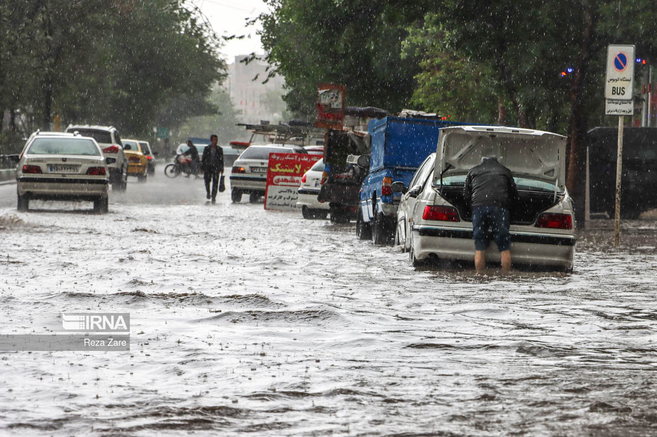 بارش‌های رگباری و احتمال طغیان رودخانه‌ها در ۳ استان/ پایتخت گرم‌تر می‌شود
