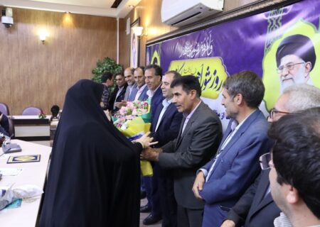 گزارش تصویری تجلیل از اعضای شورای اسلامی شهر مراغه بمناسبت روز ملی شوراها